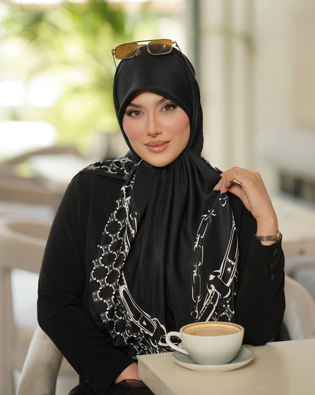 ابریشم توییل مشکی سفید